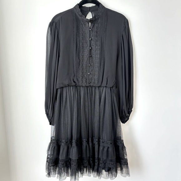 Alice + Olivia Dresses & Skirts - Alice + Olivia Black Lace Dress